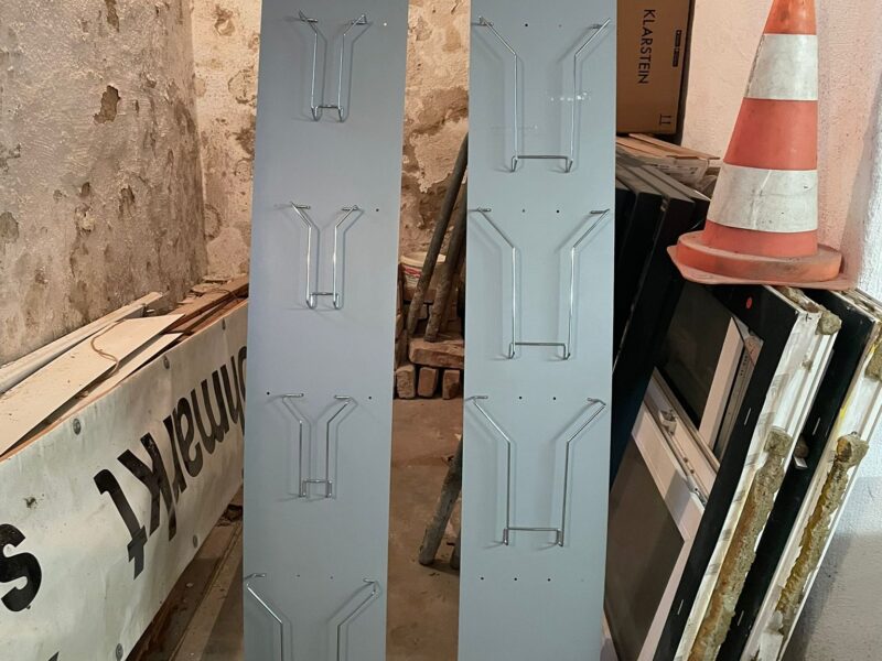 Flyerständer abzugeben!