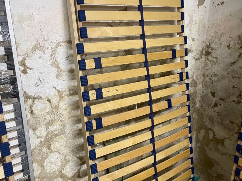 Lattenroste in verschiedenen Größen abzugeben!