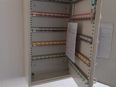 diverse Schlüsseltresore